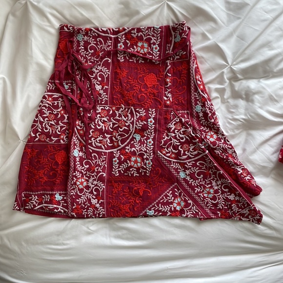 Embroidered Ruffle Mini Skirt - Picture 3 of 6